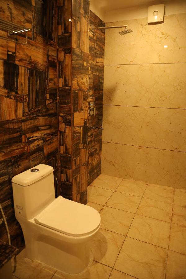 רישיקש Hotel Cordelia Inn By Devpaga Hotels Pvt Ltd מראה חיצוני תמונה