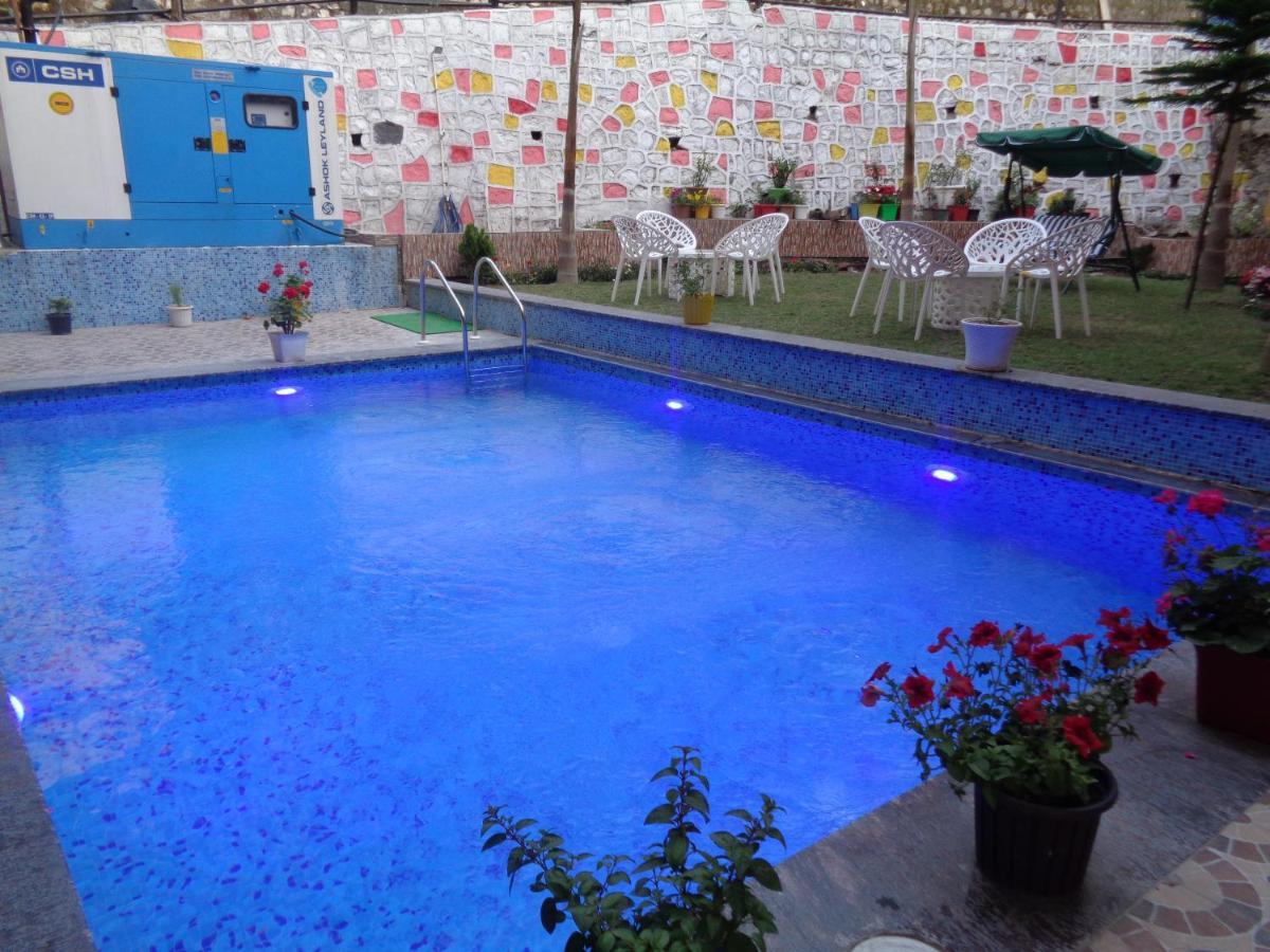 רישיקש Hotel Cordelia Inn By Devpaga Hotels Pvt Ltd מראה חיצוני תמונה